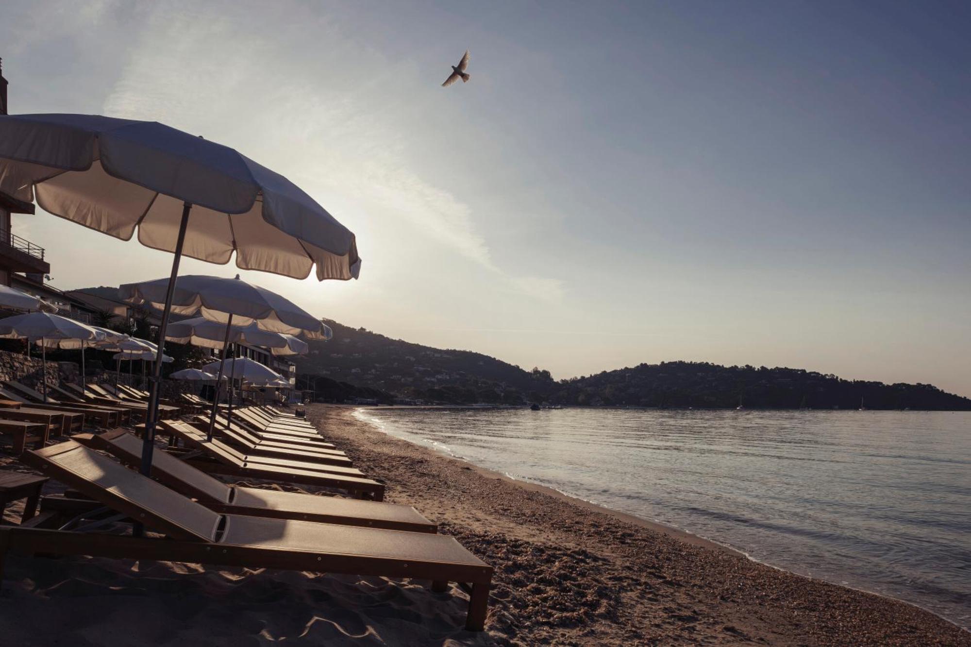 Surplage Hotel Cavaliere Le Lavandou Exteriör bild