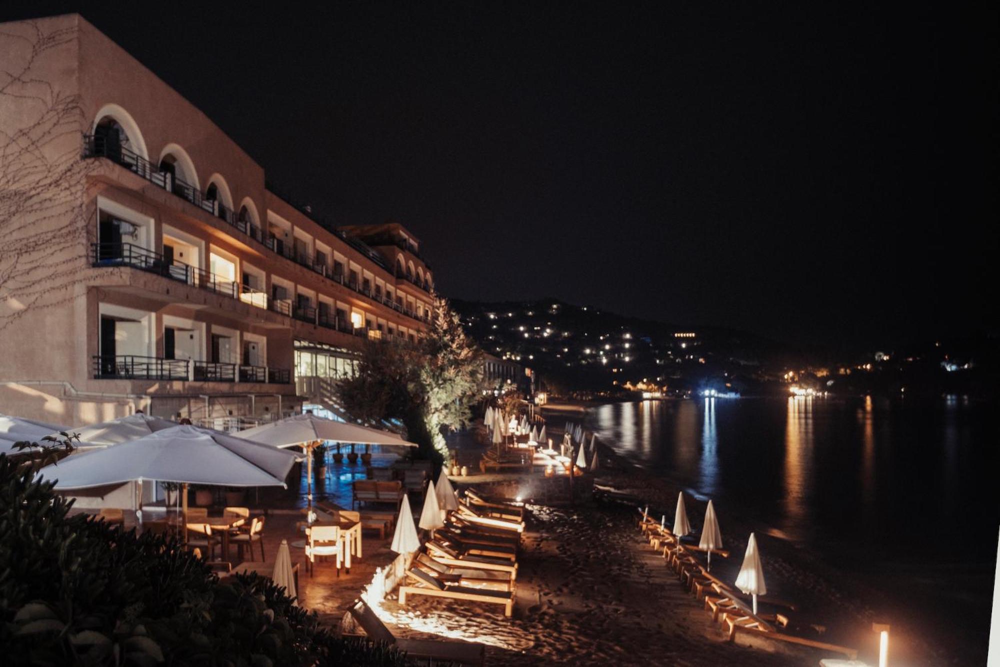 Surplage Hotel Cavaliere Le Lavandou Exteriör bild
